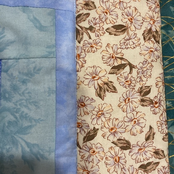 Teapot Quilt / Wall Hanging, Size 50” x 50”. Hand Crafted. Machine Quilted. - Picture 6 of 6